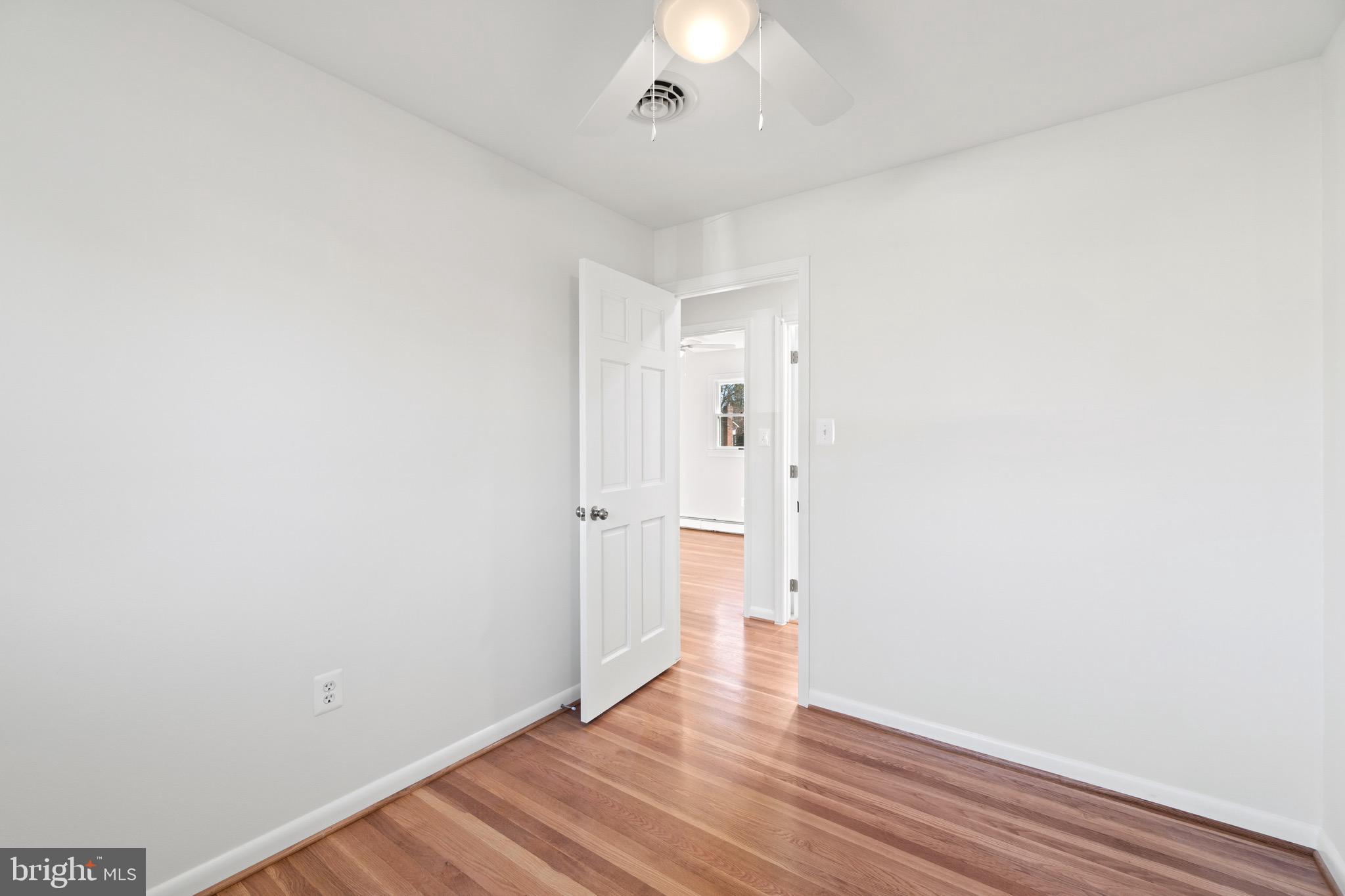 1913 Halifax Road Woodbridge, VA 22191 - Photo 21 of 38