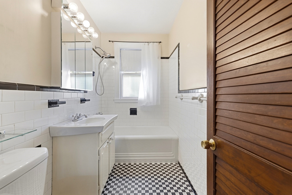 42-44 Choate Road Belmont, MA 02478 - Photo 24 of 40