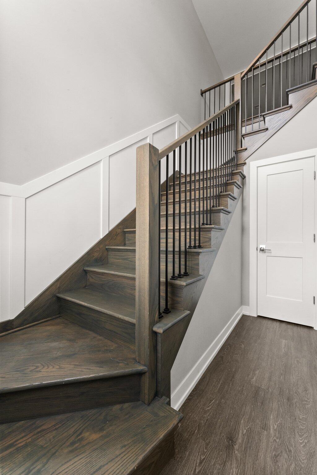 1367 Prairie Drive Crown Point, IN 46307 - Photo 3 of 19 1024x1536