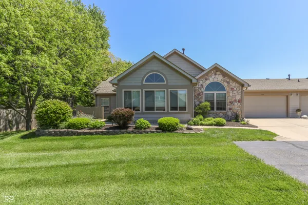 $302,000 | 1128 Deerbrook Trail, Greenwood, IN 46142