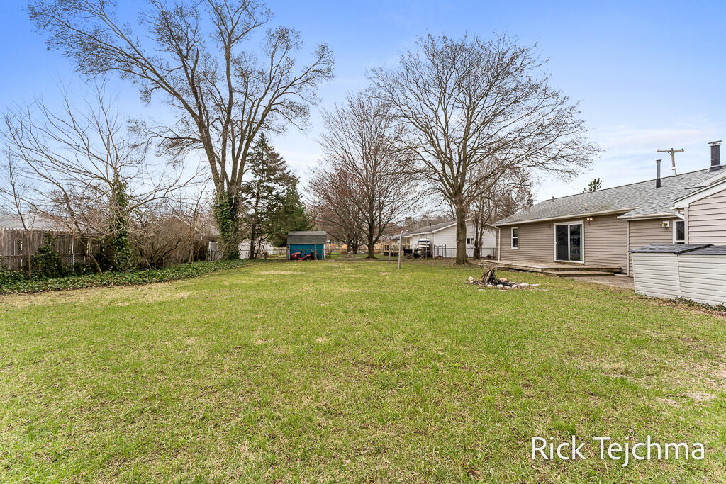 1350 Vesta Road Muskegon, MI 49445 - Photo 3 of 30 1350VestaRd-3LoRes