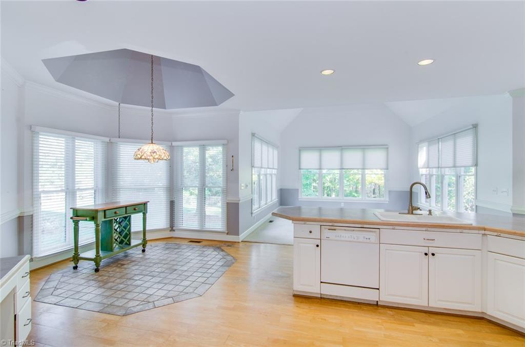 4402 Preston Point High Point, NC 27265 - Photo 4 of 21 Gallery Image 4