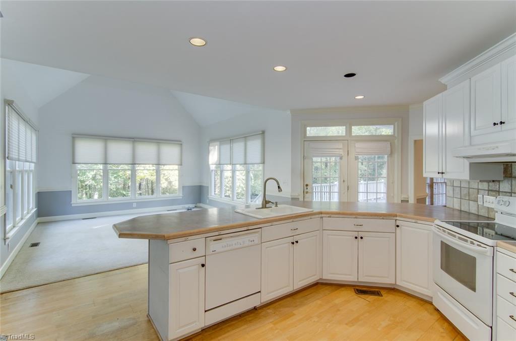 4402 Preston Point High Point, NC 27265 - Photo 6 of 21 Gallery Image 6