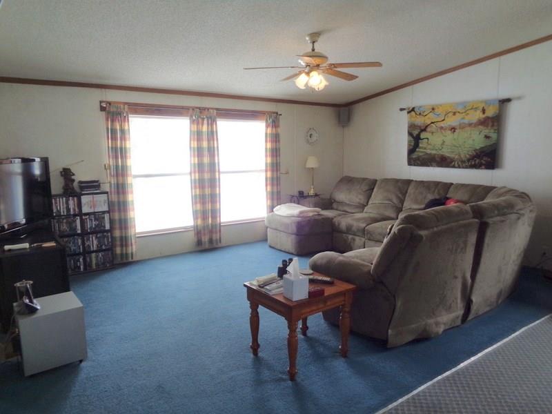 2935 Burns Road Jamestown, PA 16134 - Photo 14 of 24 Family Room