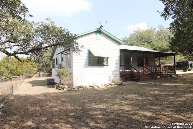 156 Diamond J Road South Pipe Creek, TX 78063 - Photo 26 of 36
