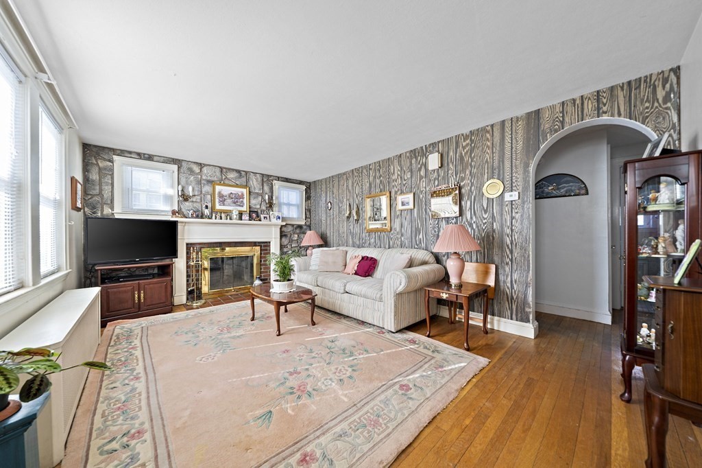 59 Judson Road Weymouth, MA 02188 - Photo 3 of 34 Gallery Image 3