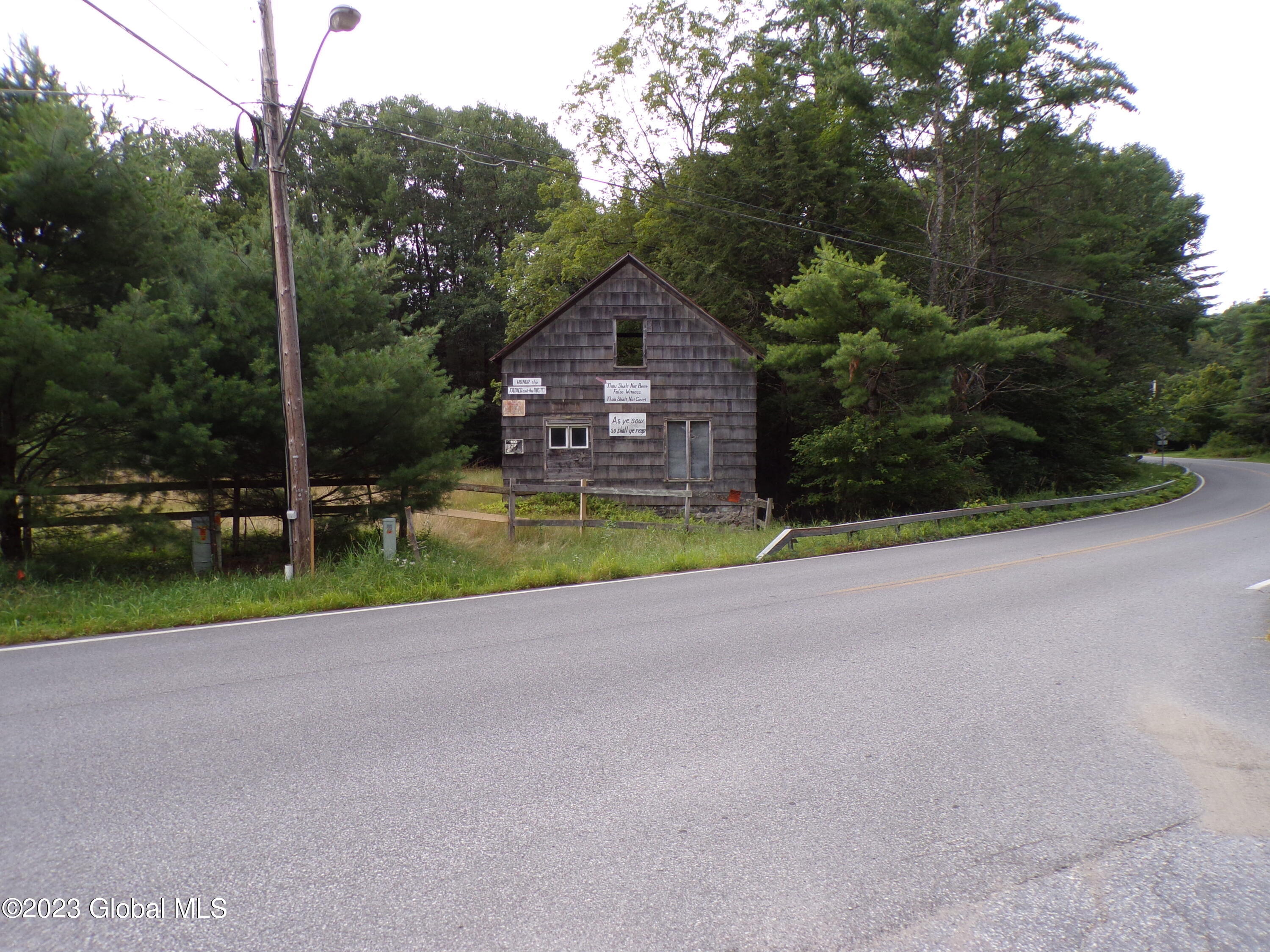 L21 Schroon River Road Warrensburg, NY 12885 - Photo 1 of 14 Birk Barn N