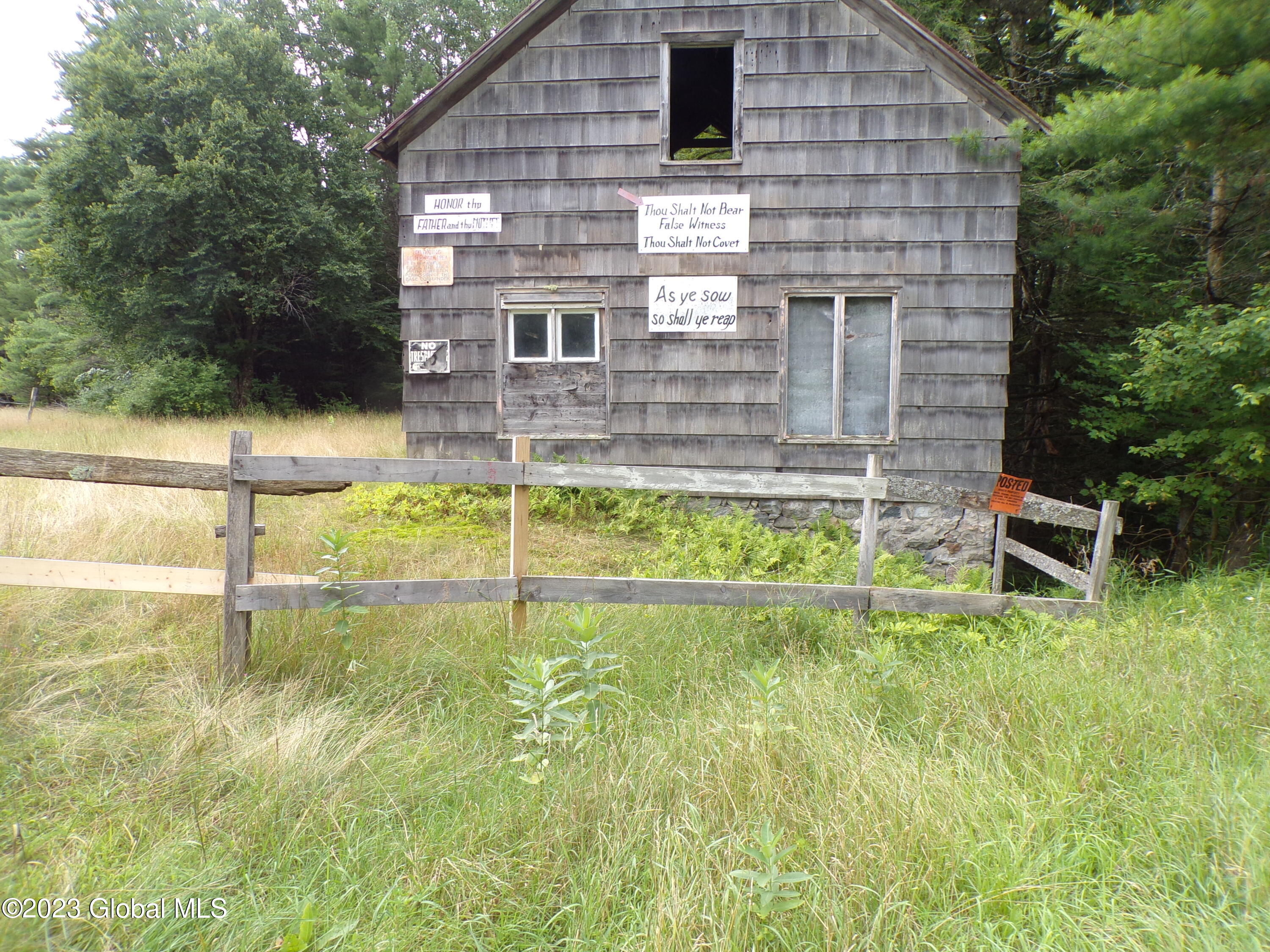 L21 Schroon River Road Warrensburg, NY 12885 - Photo 12 of 14 Birk Barrn2