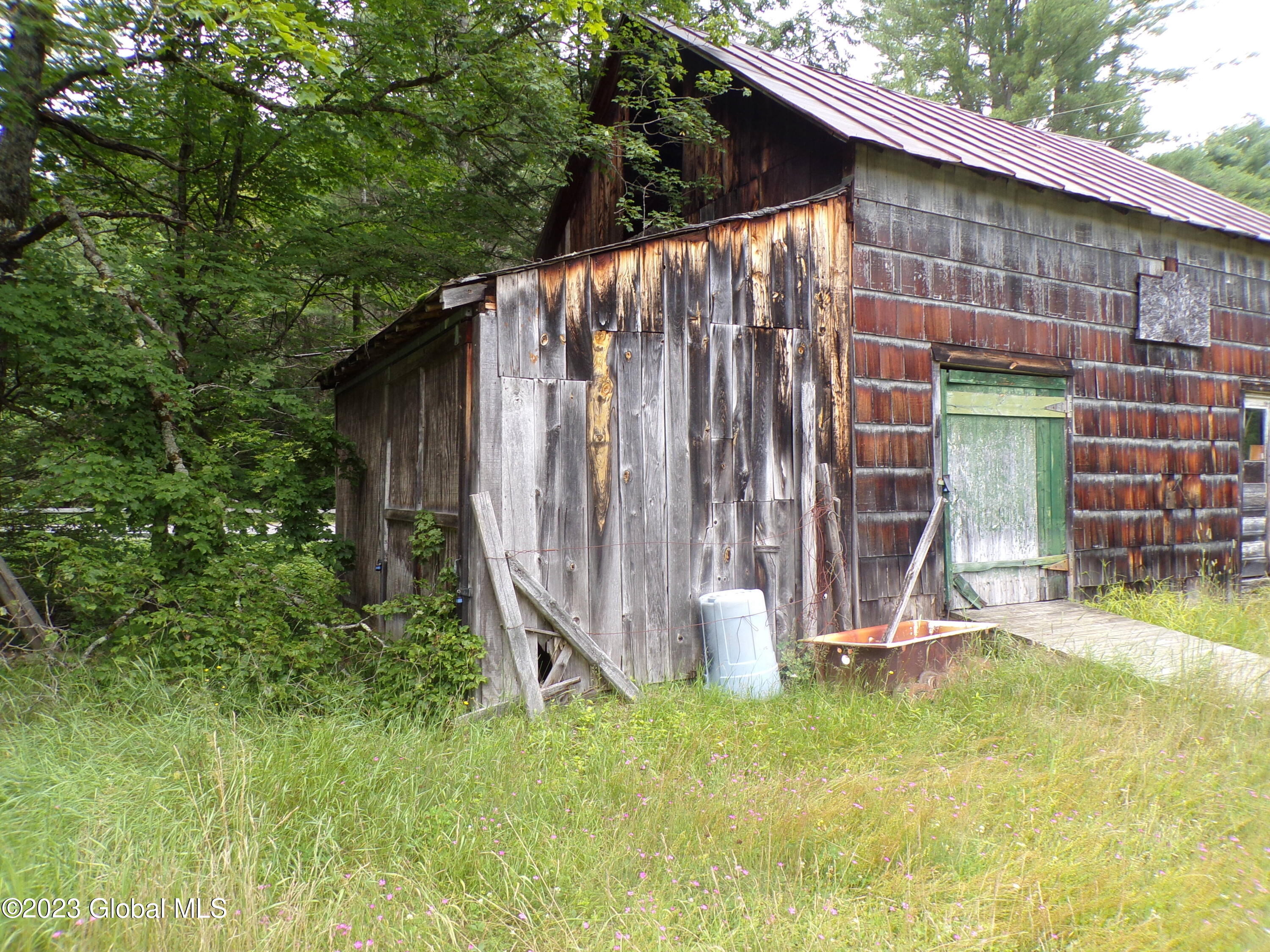 L21 Schroon River Road Warrensburg, NY 12885 - Photo 4 of 14 Birk barn back 1
