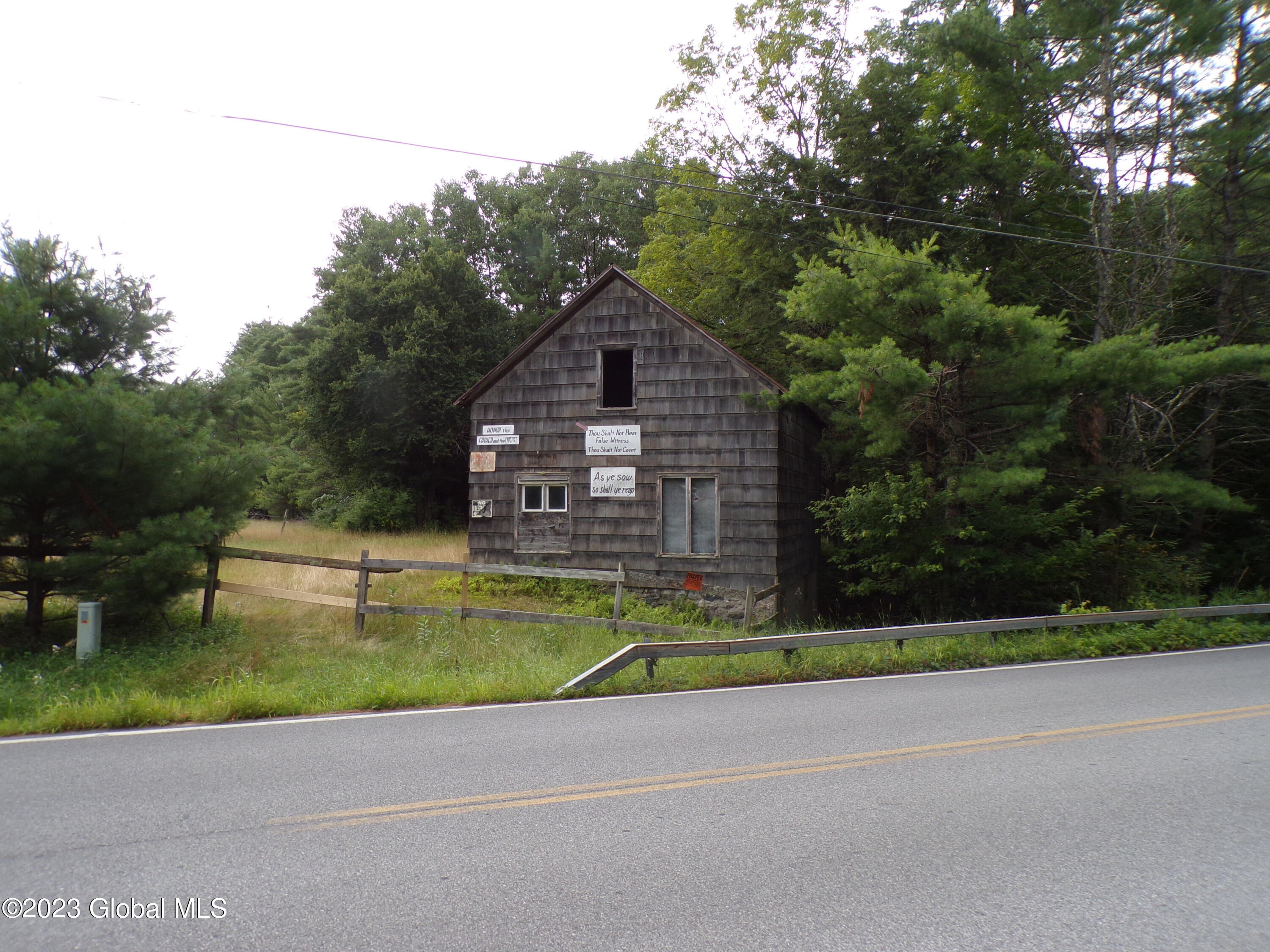 L21 Schroon River Road Warrensburg, NY 12885 - Photo 10 of 14 Birk Barn n1