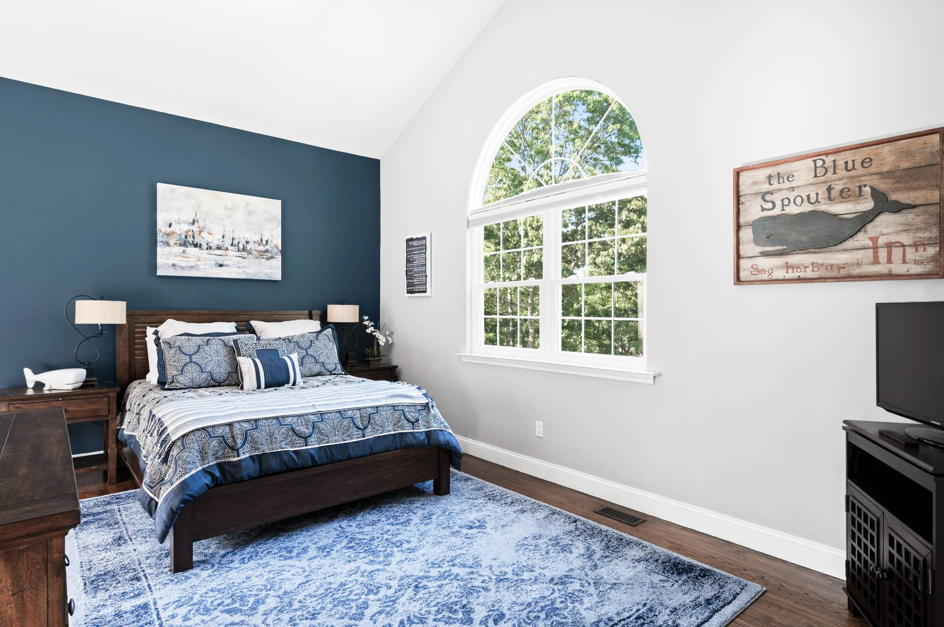 14 High Ridge Road East Hampton, NY 11937 - Photo 25 of 43 a bedroom with a bed and a window