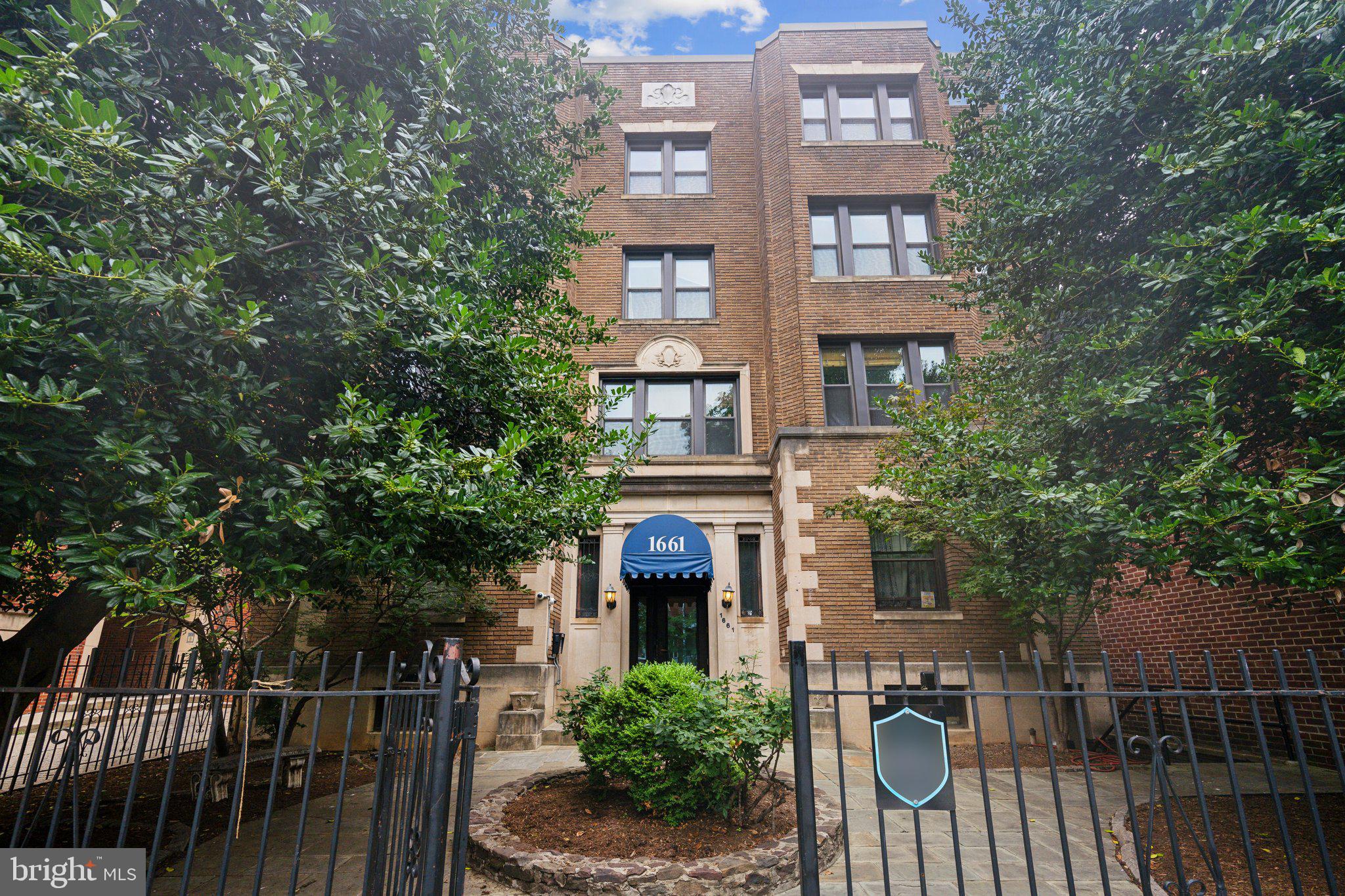 1661 Park Road Northwest, Unit 201 Washington, DC 20010 - Photo 23 of 28 1661 Park Rd NW #201 Washington, DC 20010