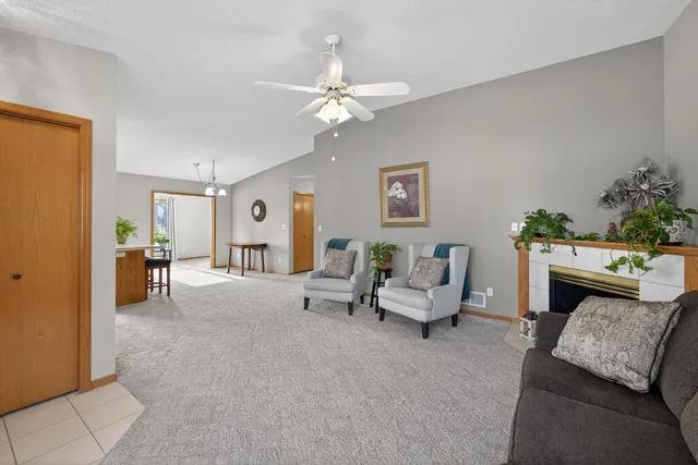 $219,500 | 707 West Veterans Memorial Highway, Kasson, MN 55944