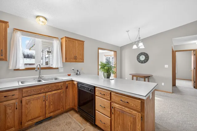 $219,500 | 707 West Veterans Memorial Highway, Kasson, MN 55944