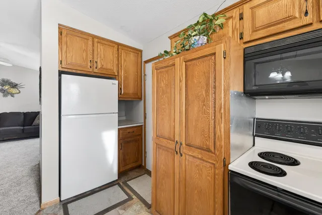 $219,500 | 707 West Veterans Memorial Highway, Kasson, MN 55944