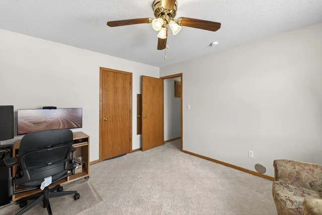 $219,500 | 707 West Veterans Memorial Highway, Kasson, MN 55944