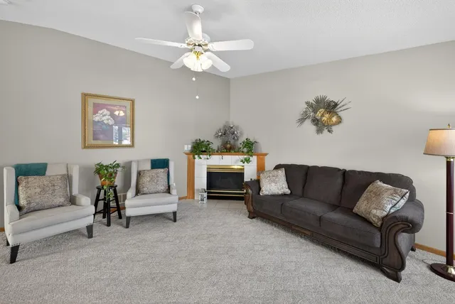 $219,500 | 707 West Veterans Memorial Highway, Kasson, MN 55944