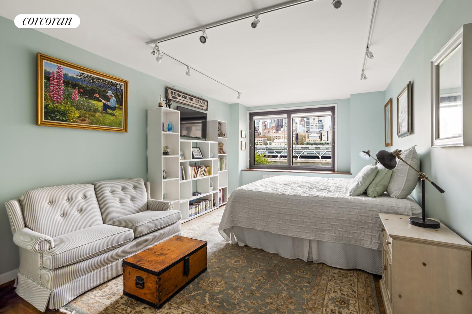 531 Main Street, Unit 920 Manhattan, NY 10044 - Photo 5 of 22