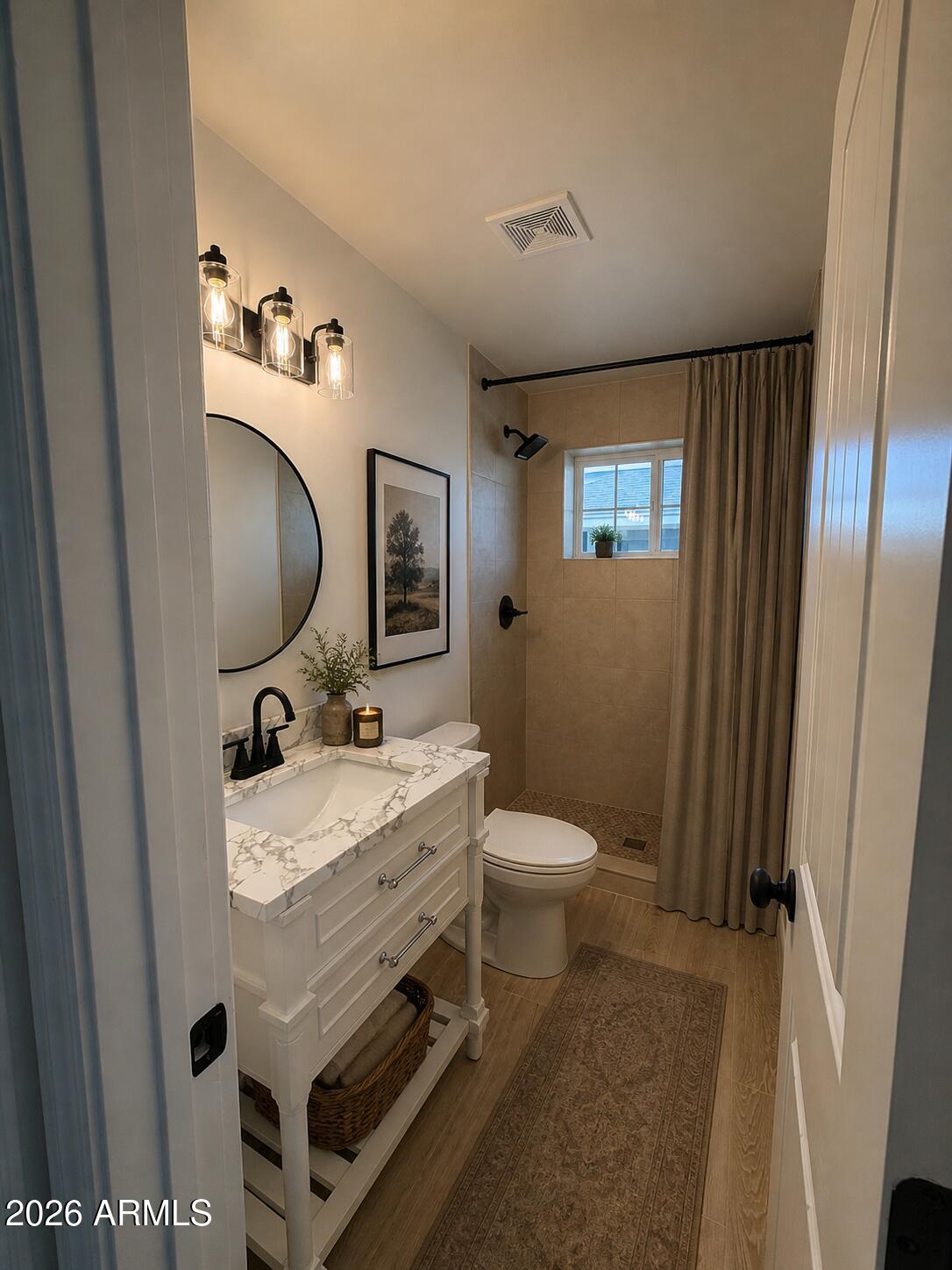 1914 Virginia Avenue Phoenix, AZ 85009 - Photo 5 of 7 Guest Bath