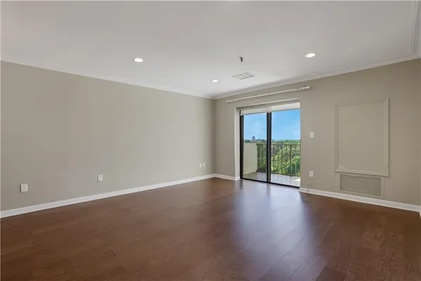 $2,748 | 300 Johnson Ferry Road, Unit B902, Atlanta, GA 30328