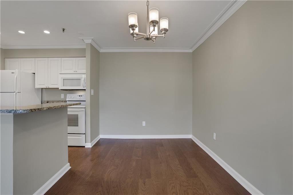 300 Johnson Ferry Road, Unit B902 Atlanta, GA 30328 - Photo 9 of 37