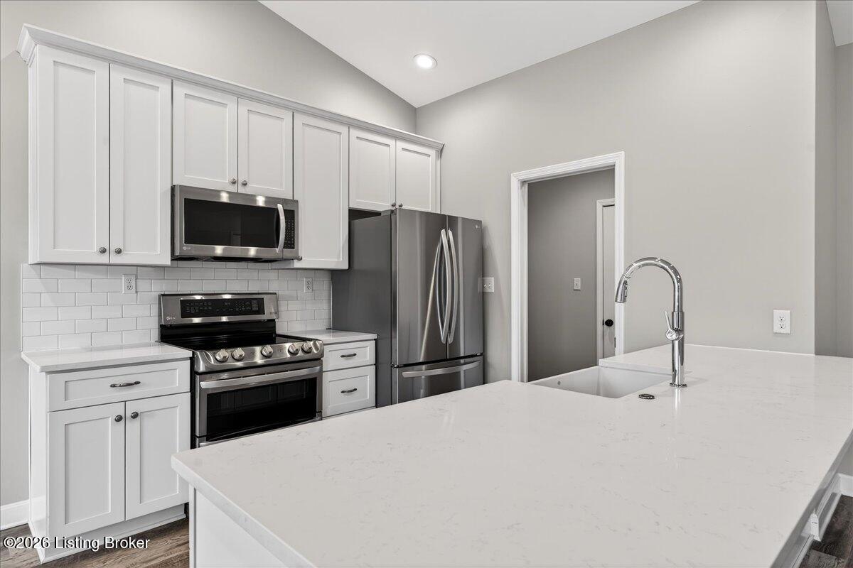 4714 Church Road Louisville, KY 40272 - Photo 9 of 28 10-A7409824