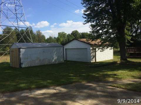 4124 East Stanley Road Mount Morris, MI 48458 - Photo 5 of 14 20421079-4.JPG