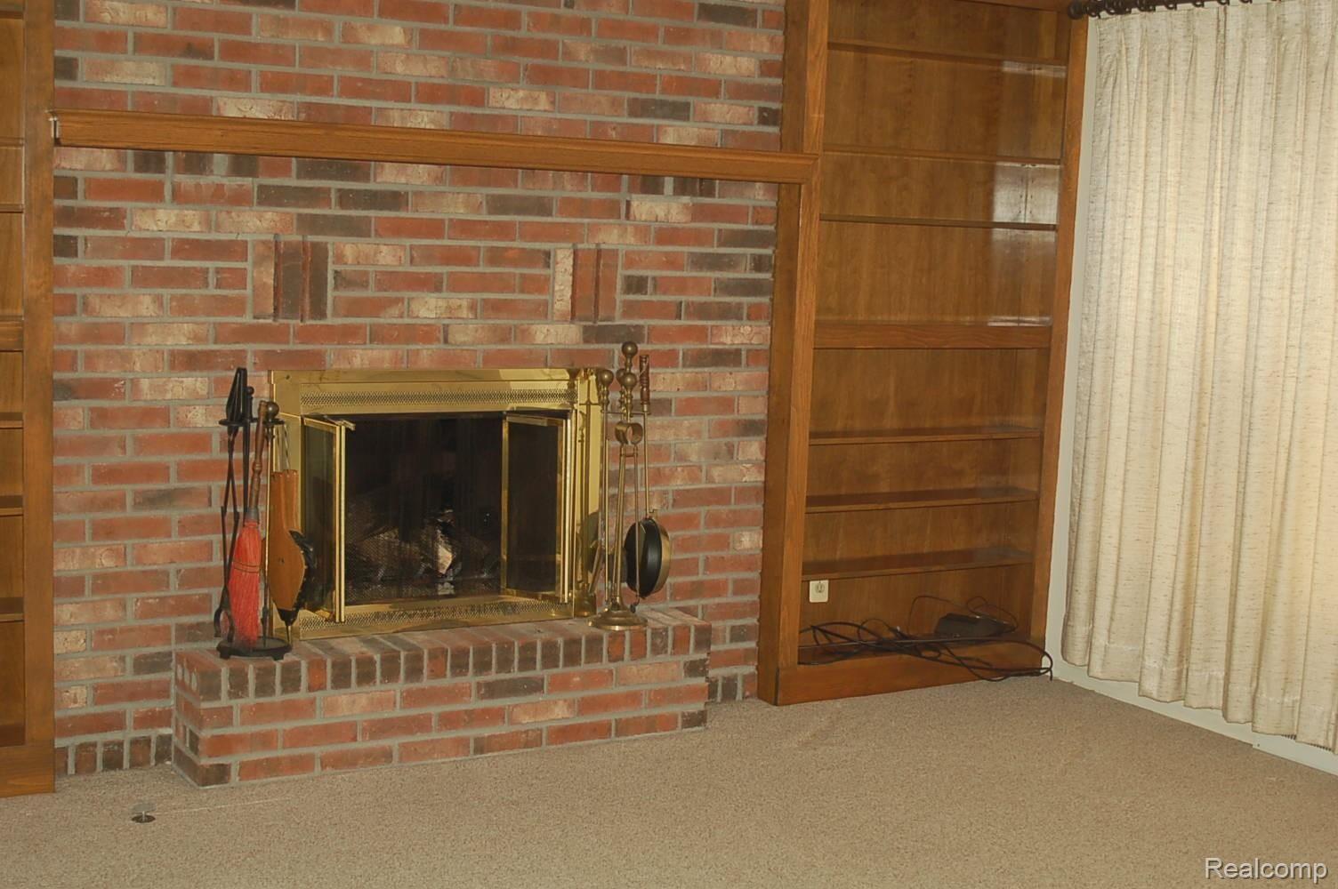 8171 Lakeshore Road Fort Gratiot, MI 48059 - Photo 3 of 18 8171 Lakeshore