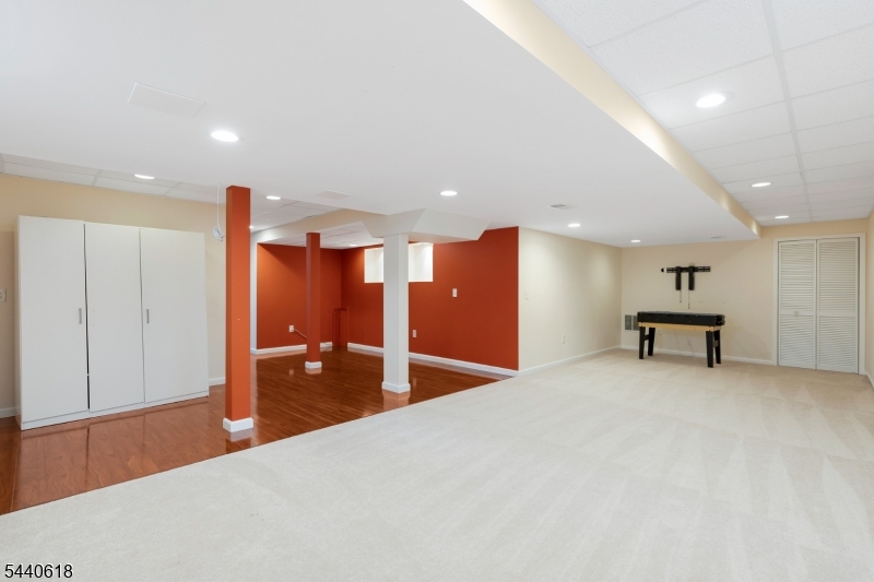 450 Vanderveer Road Bridgewater, NJ 08807 - Photo 33 of 46