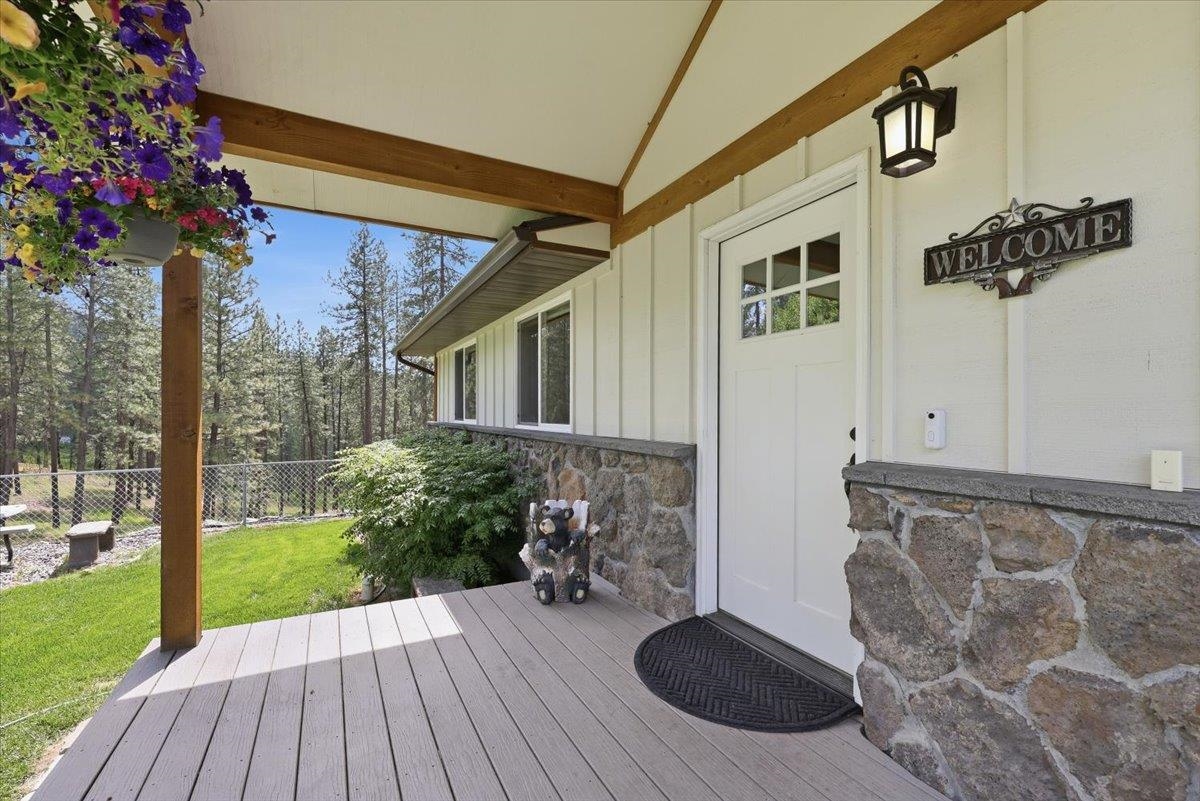 15009 East Cooper Road Mead, WA 99021 - Photo 7 of 50