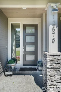 $960,000 | 12570 51st Place South, Tukwila, WA 98178