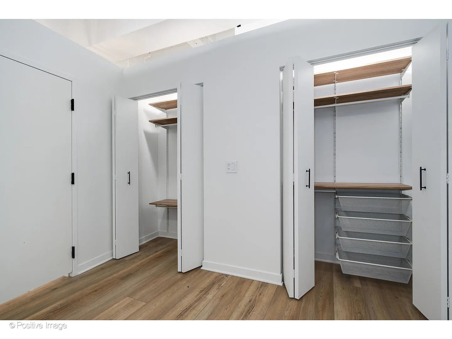 20 North State Street, Unit 411 Chicago, IL 60602 - Photo 14 of 17