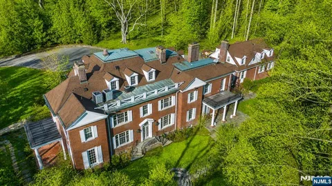 $1,995,000 | 5 Rocky Way, West Orange, NJ 07052