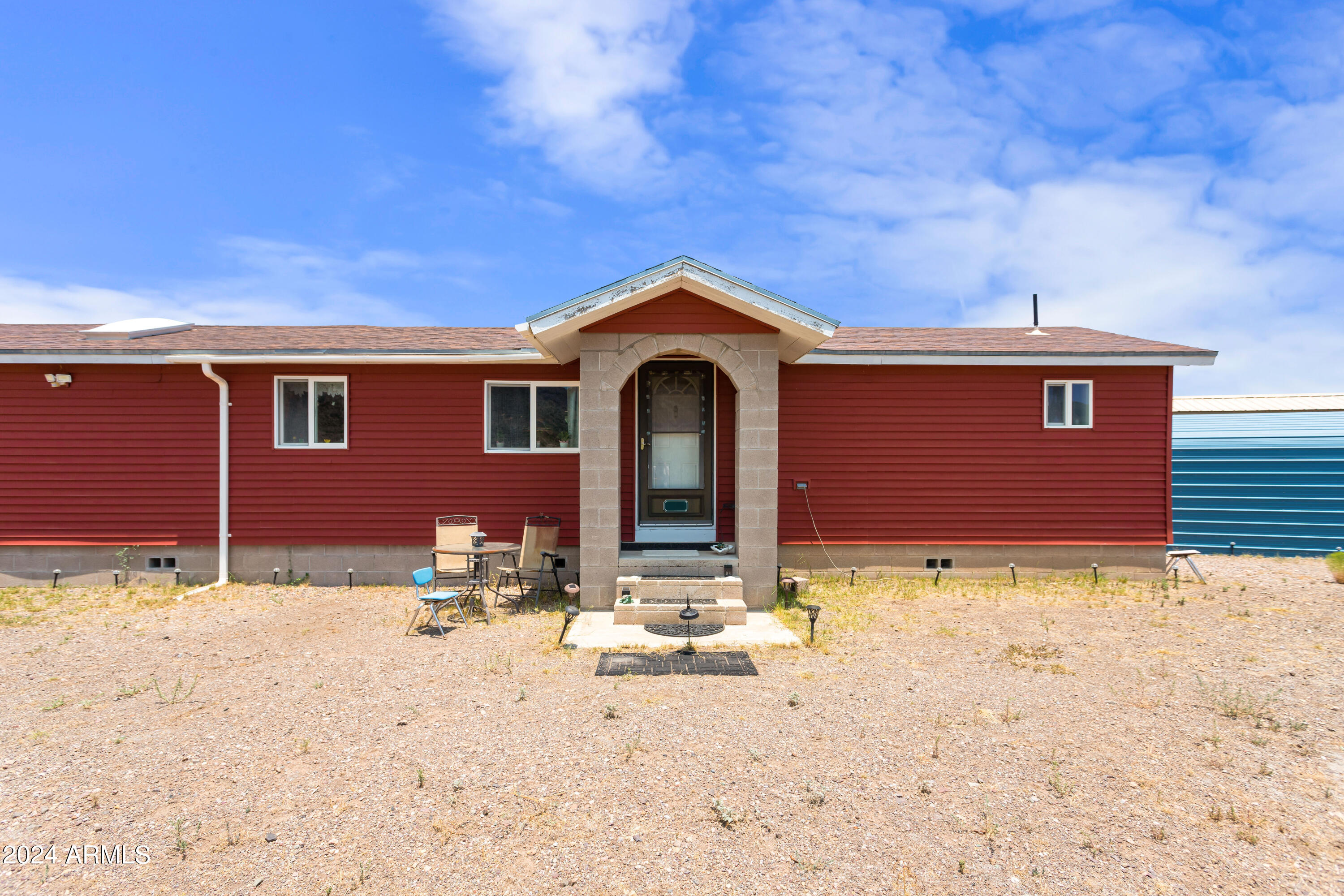 4500 Highway 80 Douglas, AZ 85607 - Photo 39 of 40 a front view of a house with a yard