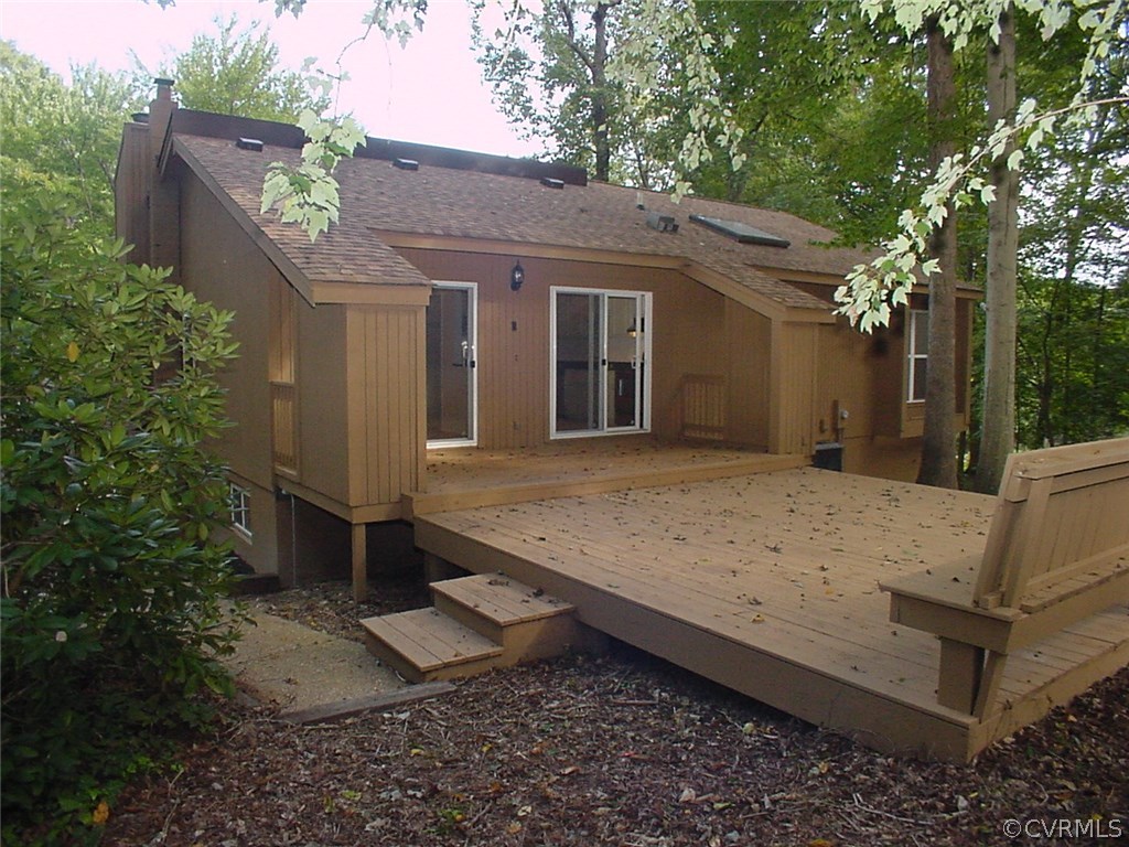 7905 Stiles Road North Chesterfield, VA 23235 - Photo 43 of 47 View of 2 level deck