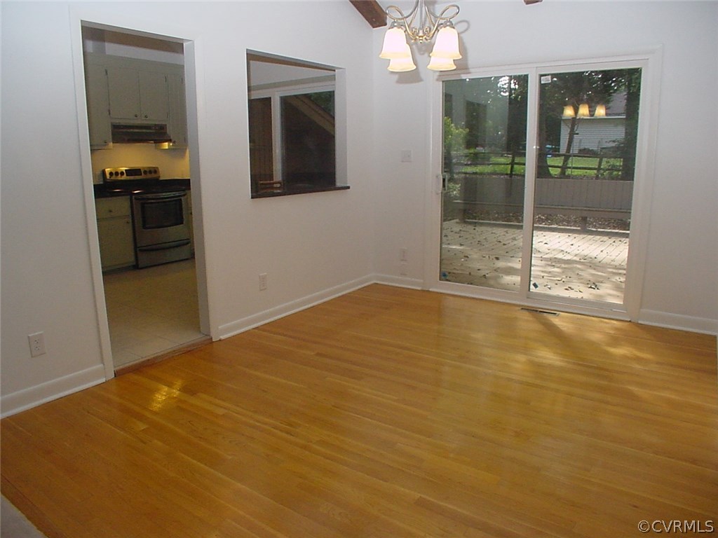 7905 Stiles Road North Chesterfield, VA 23235 - Photo 8 of 47 Dining room has a pass through to the breakfast ba