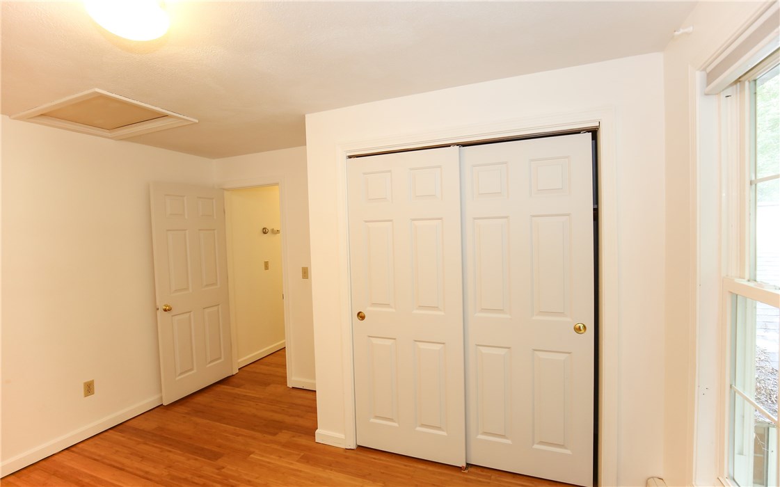 11 Simmons Road Barrington, RI 02806 - Photo 25 of 40 Gallery Image 25