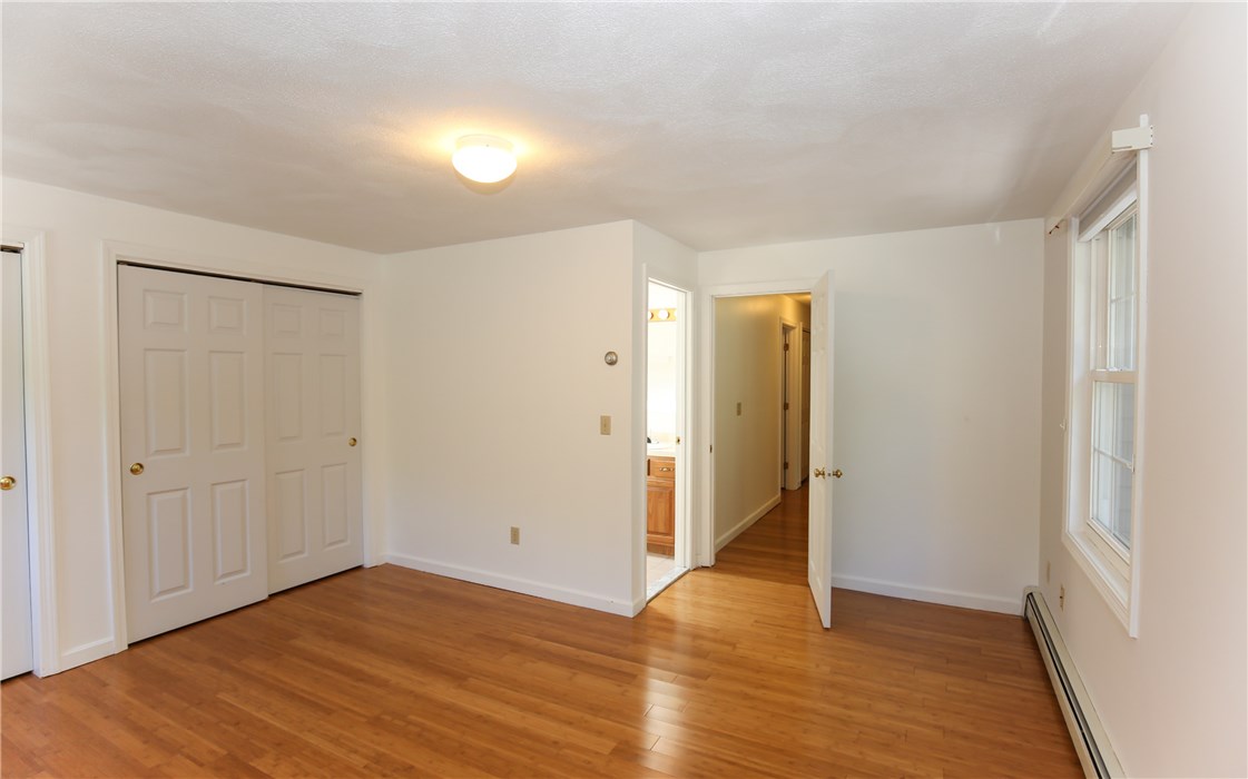 11 Simmons Road Barrington, RI 02806 - Photo 29 of 40 Gallery Image 29