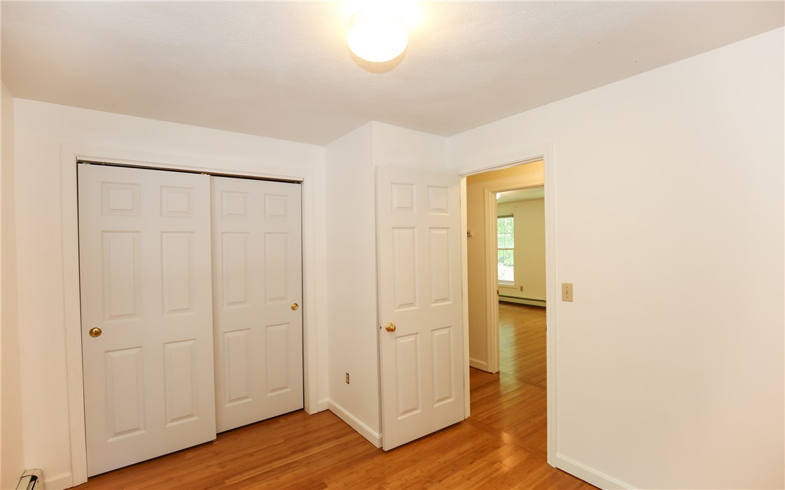 11 Simmons Road Barrington, RI 02806 - Photo 32 of 40 Gallery Image 32