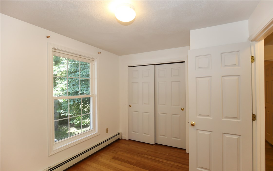 11 Simmons Road Barrington, RI 02806 - Photo 33 of 40 Gallery Image 33