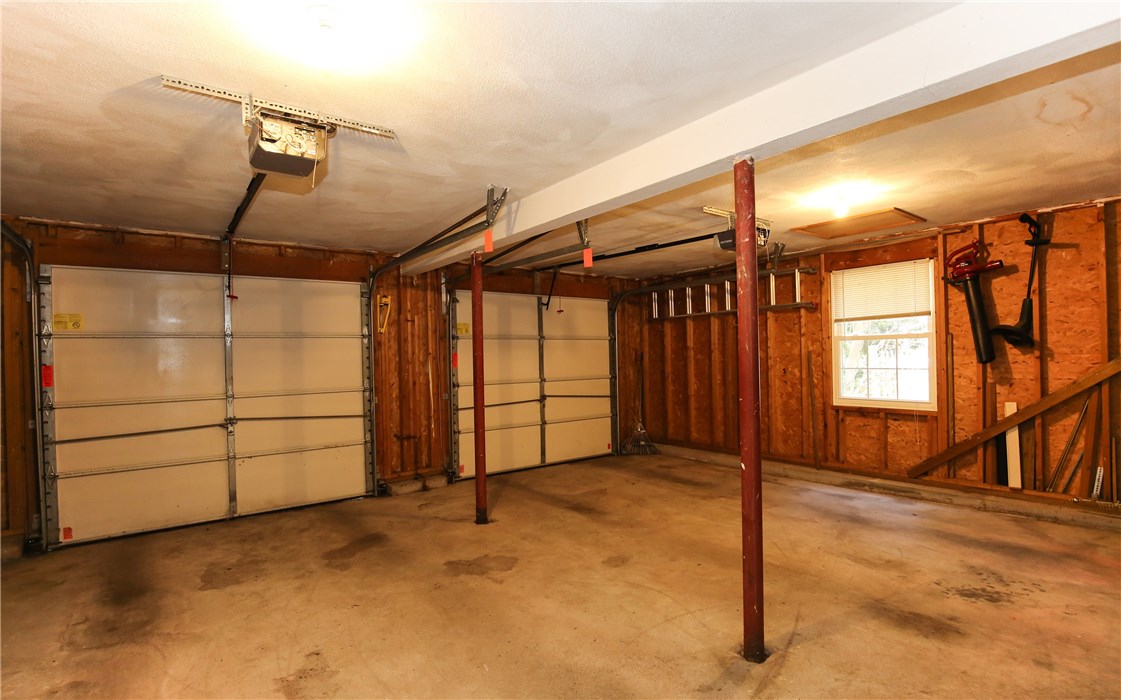 11 Simmons Road Barrington, RI 02806 - Photo 37 of 40 Gallery Image 37