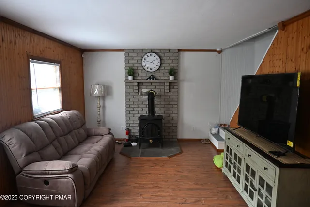 $214,000 | 222 Nadine Boulevard, Pocono Summit, PA 18346