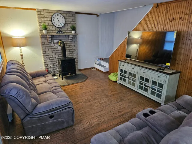 $214,000 | 222 Nadine Boulevard, Pocono Summit, PA 18346