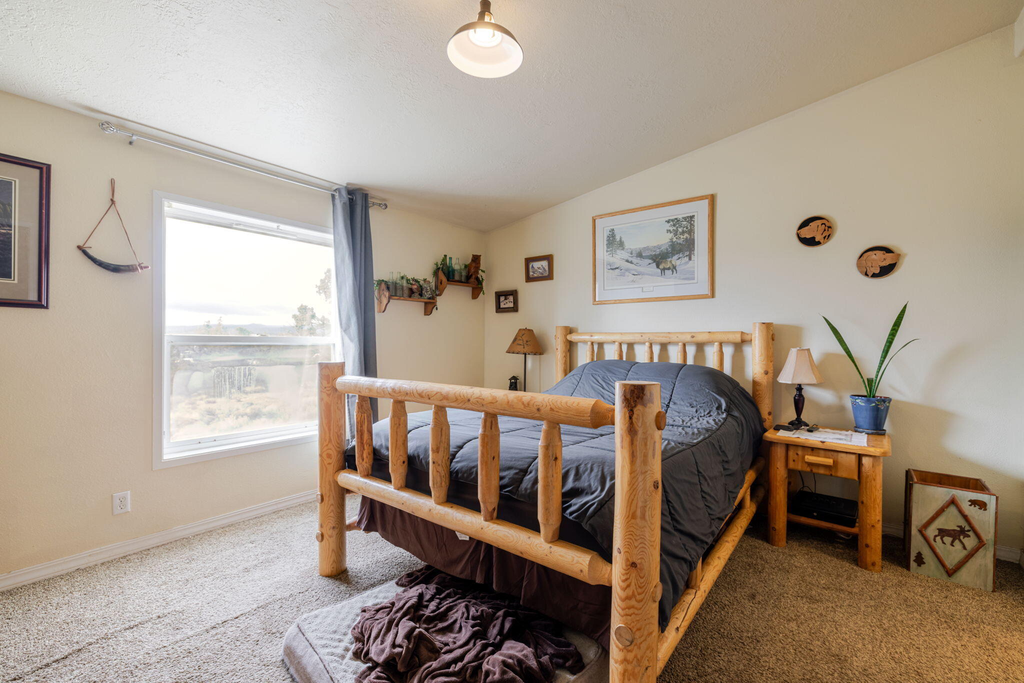 21070 Robin Avenue Bend, OR 97703 - Photo 25 of 62 23-web-or-mls-21070 Robin Avenue Interio