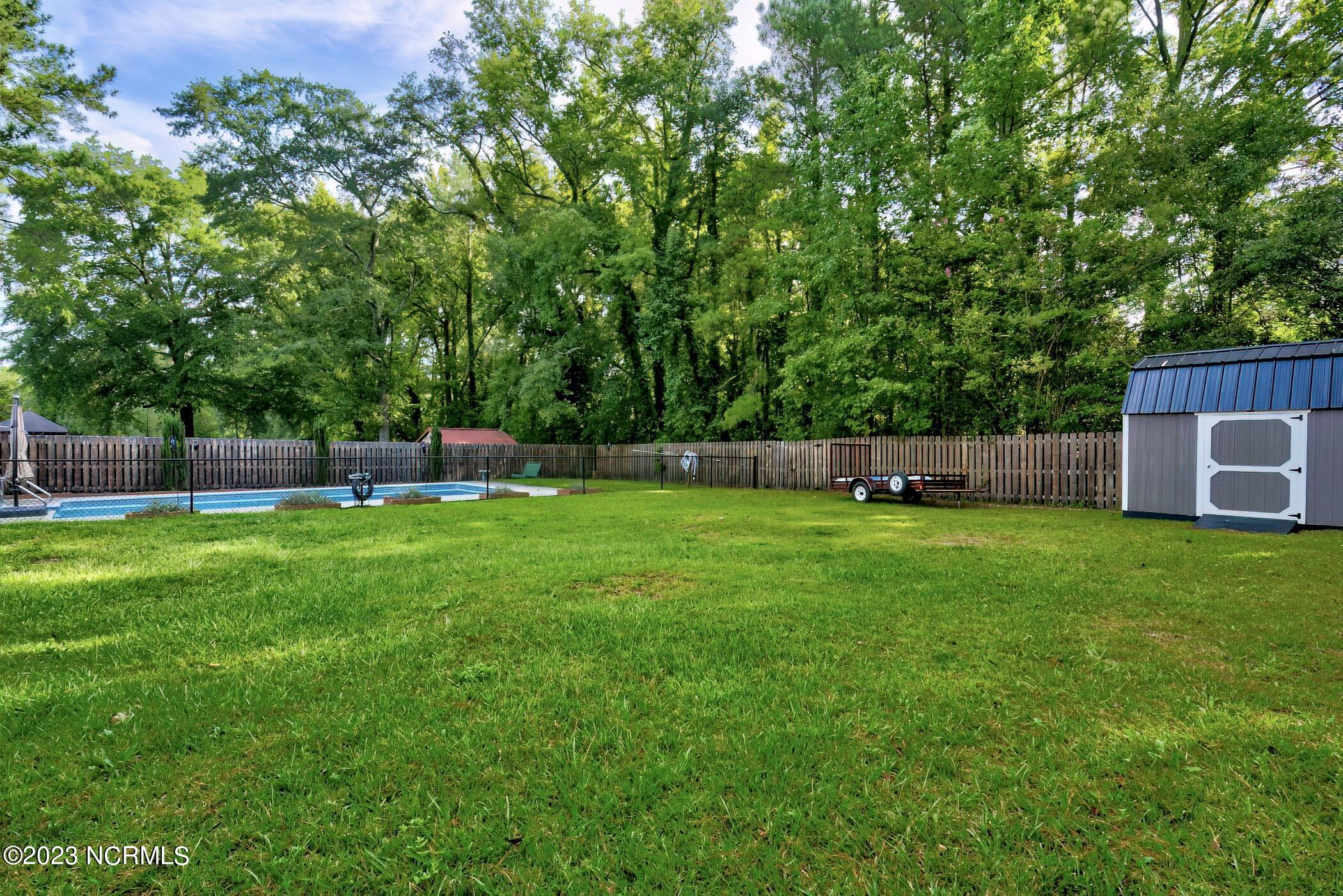 318 Lumyer Road Rockingham, NC 28379 - Photo 8 of 43 DSC09820_1_2-Edit-DeNoiseAI-low-light