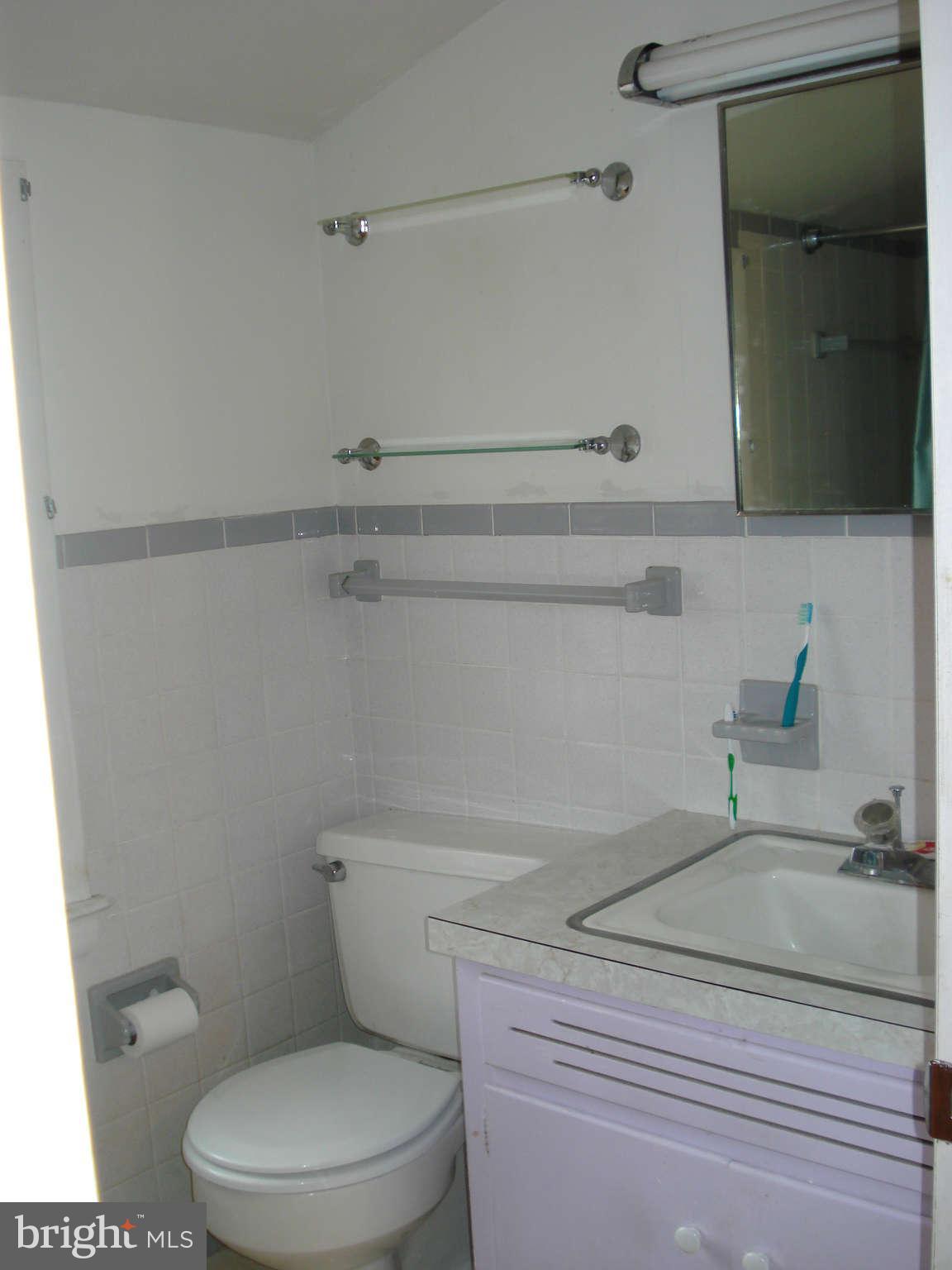 55 Ridge Road Westminster, MD 21157 - Photo 20 of 25 Bath