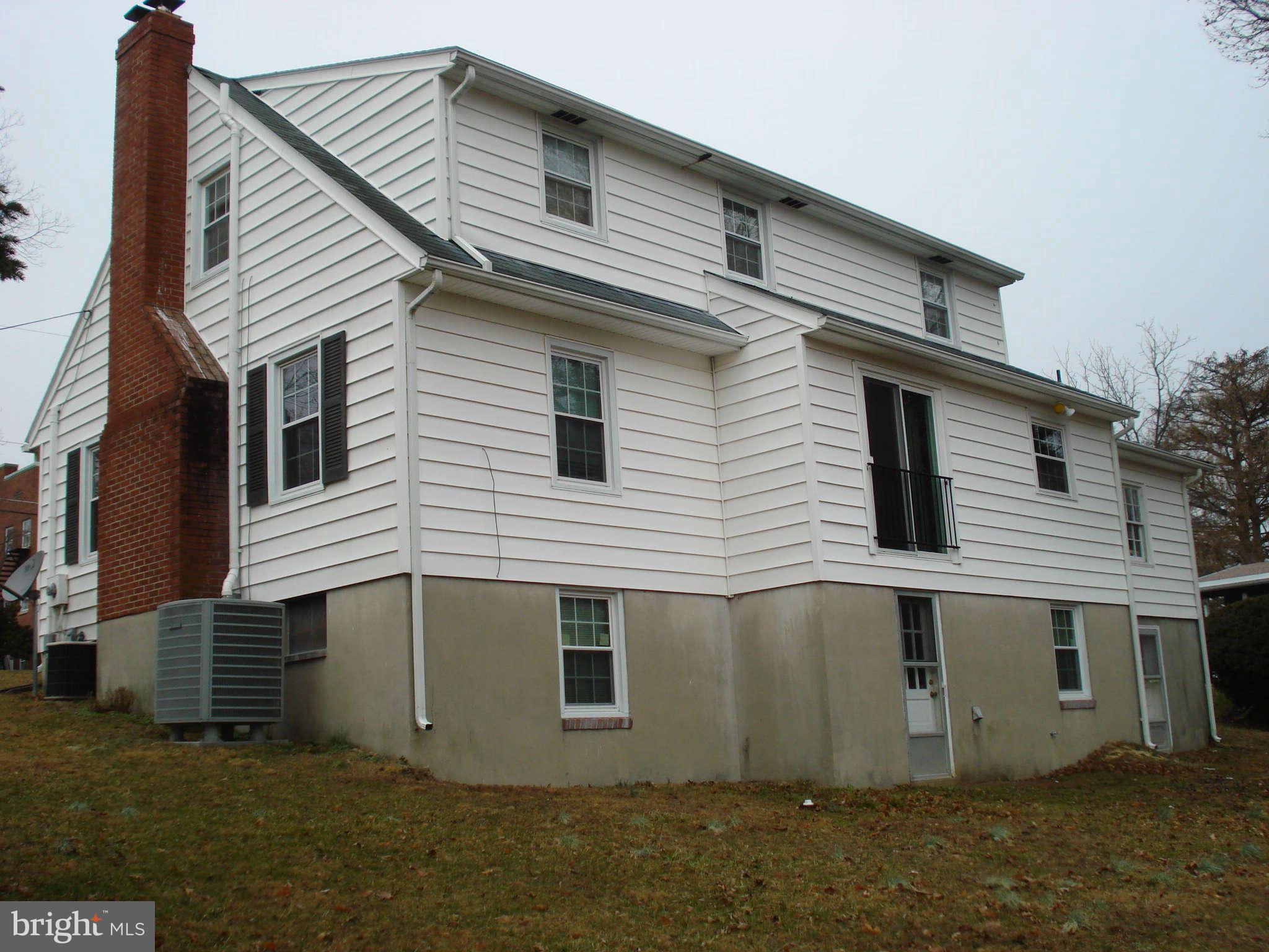 55 Ridge Road Westminster, MD 21157 - Photo 4 of 25 Exterior (Rear)