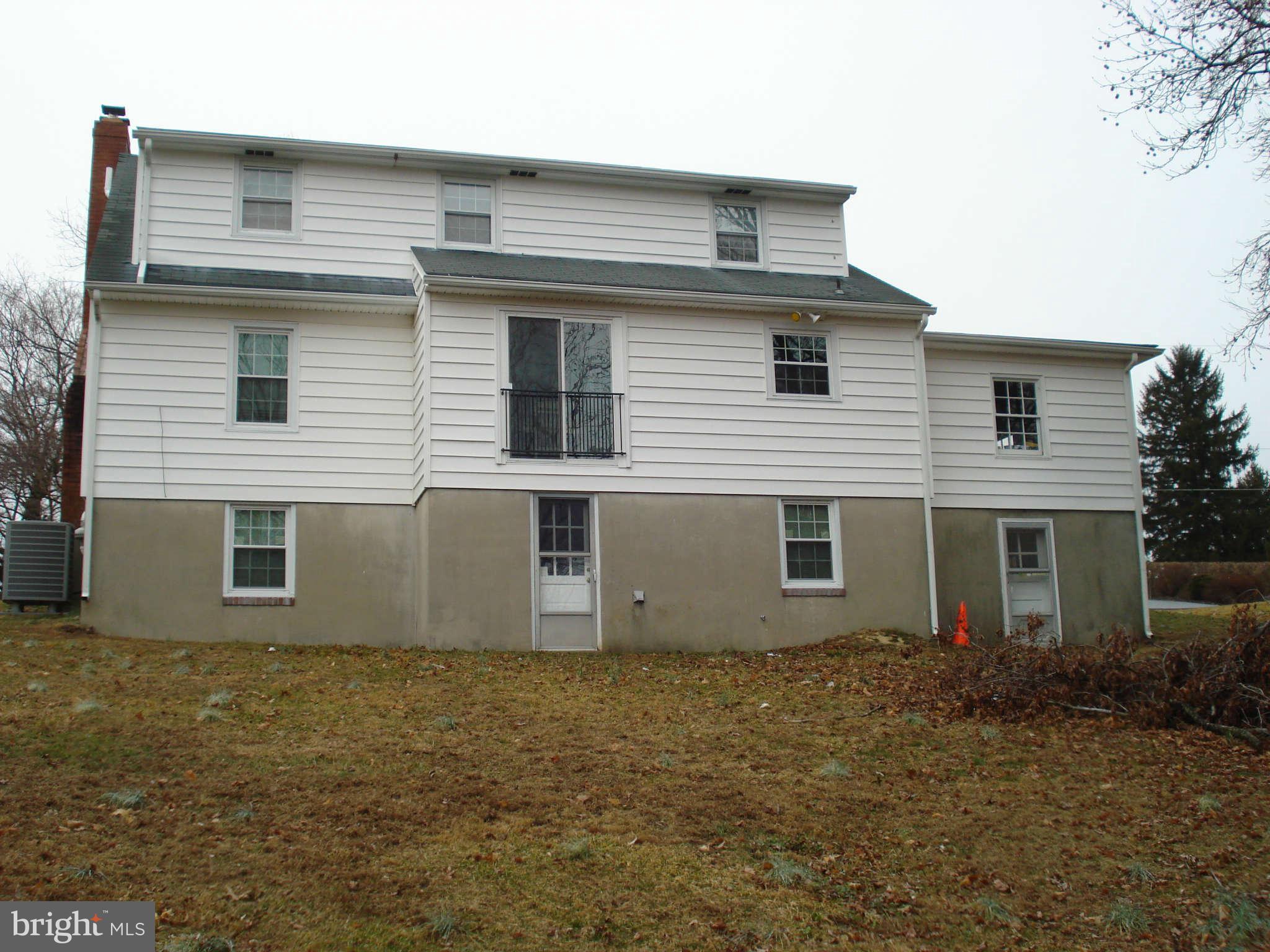 55 Ridge Road Westminster, MD 21157 - Photo 5 of 25 Exterior (Rear)