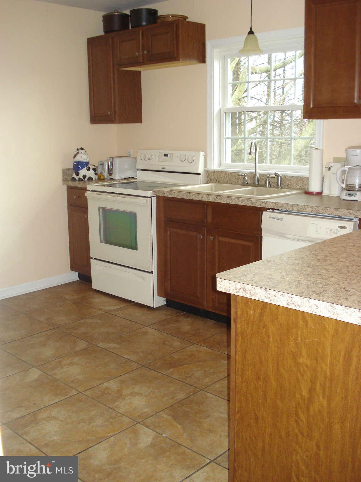 55 Ridge Road Westminster, MD 21157 - Photo 7 of 25 Kitchen