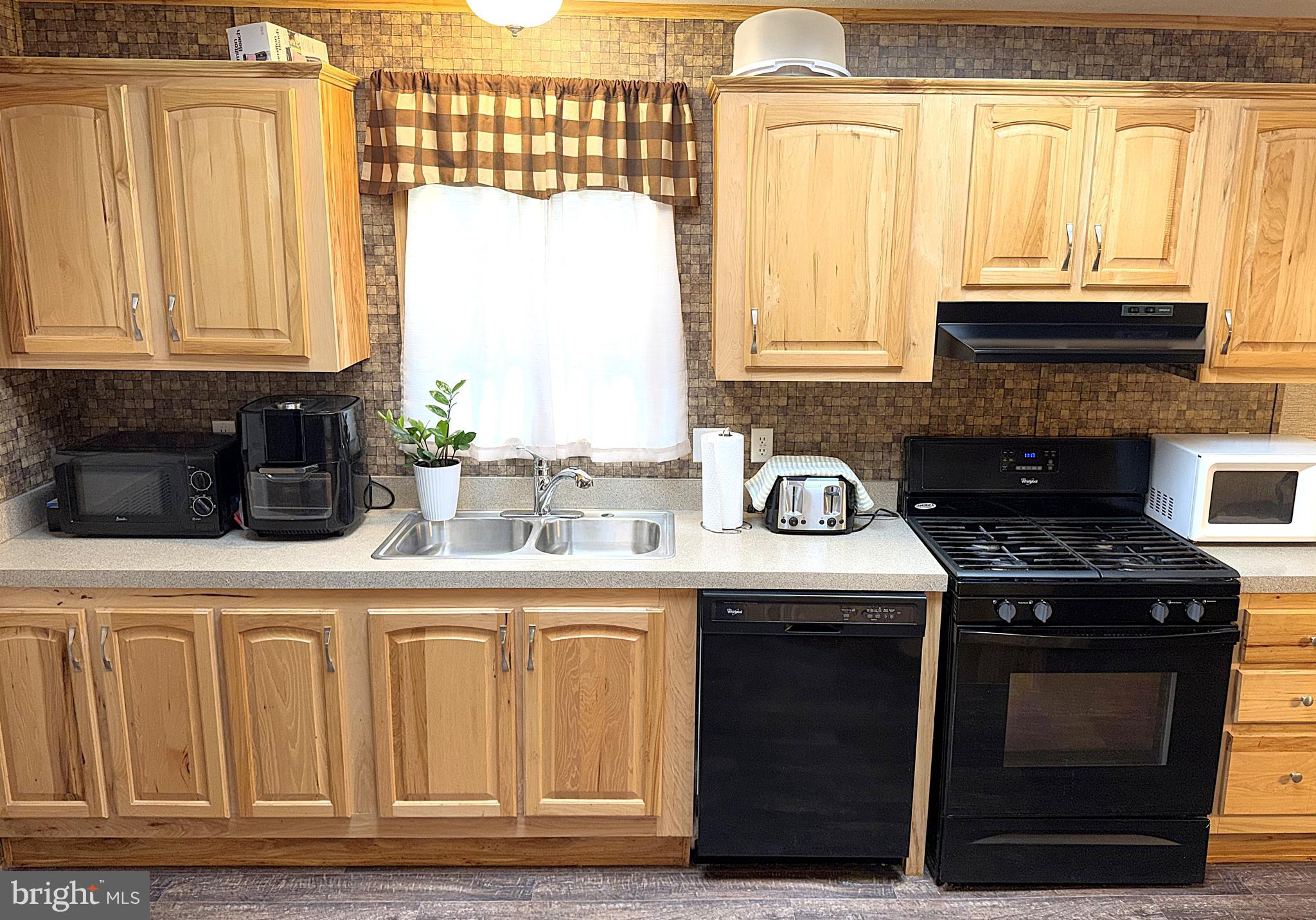 490 North Patuxent Road Odenton, MD 21113 - Photo 6 of 30 Gallery Image 6